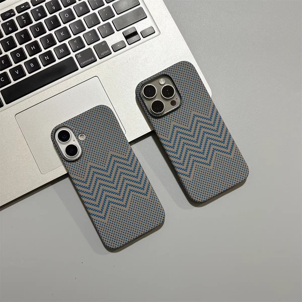 Carbon Kevlar Case